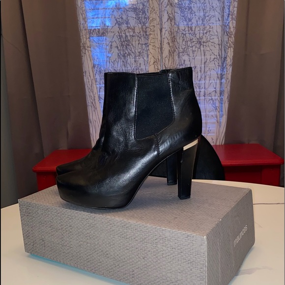 Designer boots - Picture 2 of 2